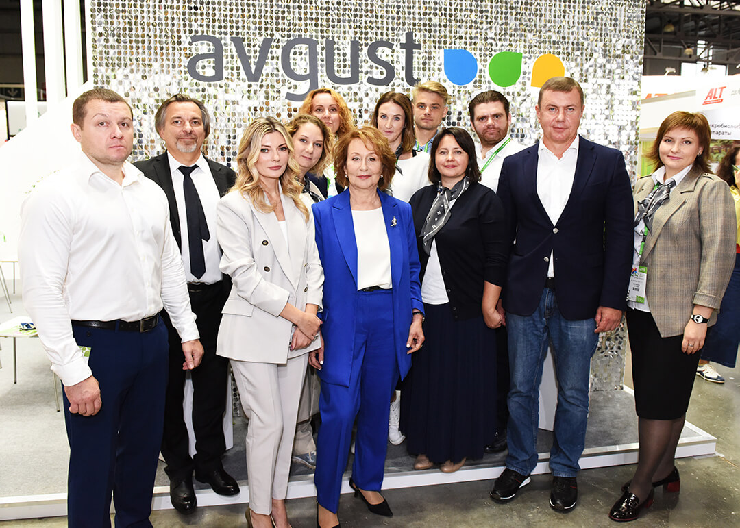 "Avgust ""gullar-2021" ko'rgazmasida